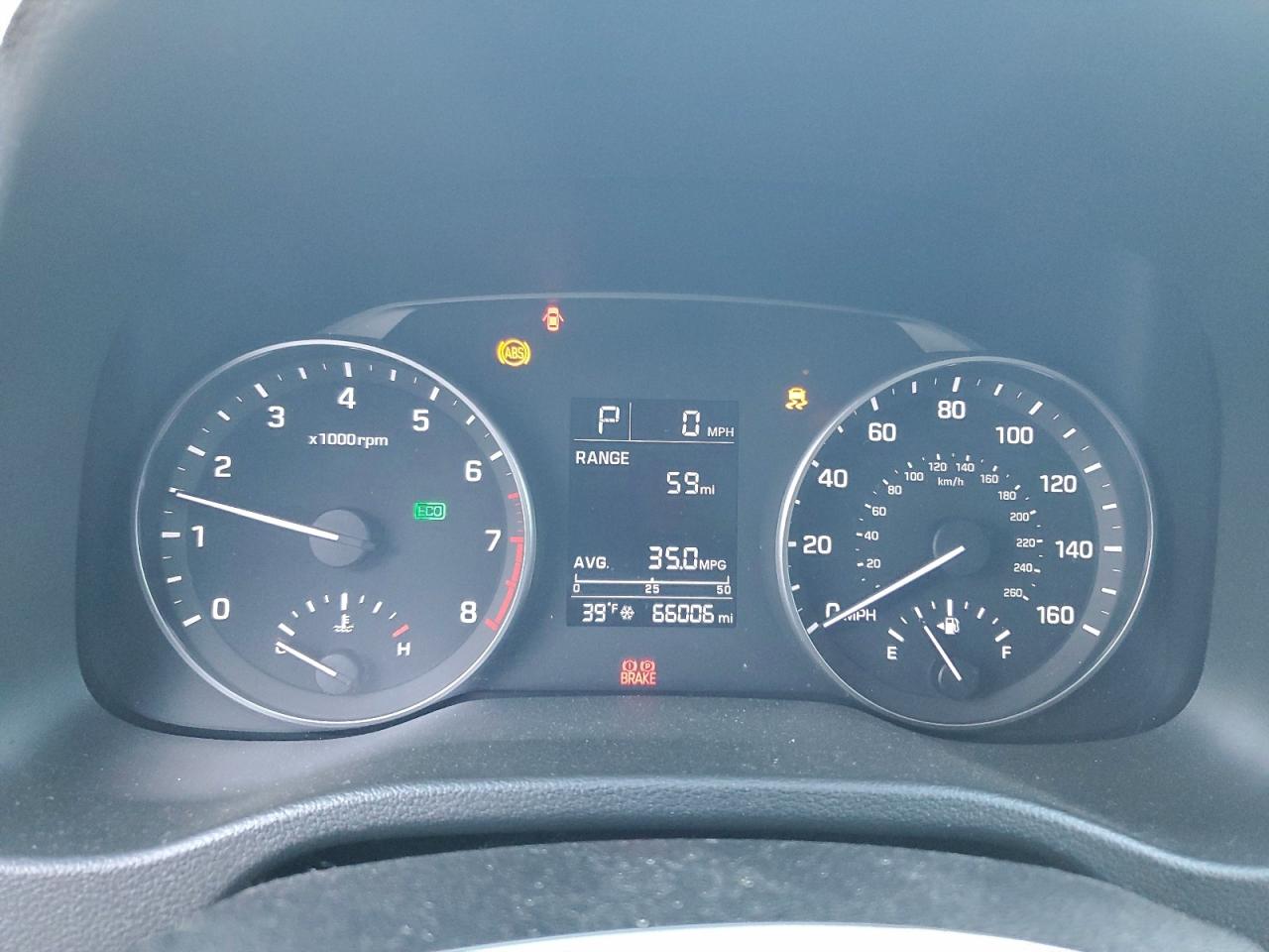 2017 HYUNDAI ELANTRA SE photo 9