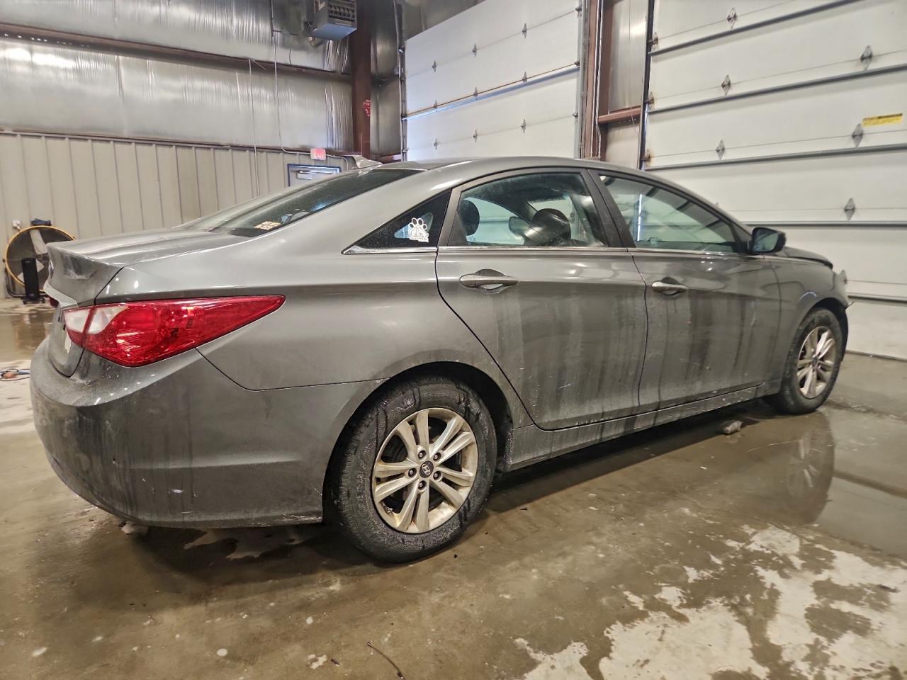 2013 HYUNDAI SONATA GLS photo 3
