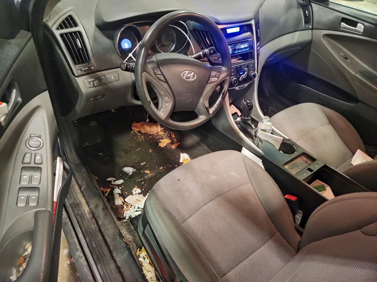 2013 HYUNDAI SONATA GLS photo 8