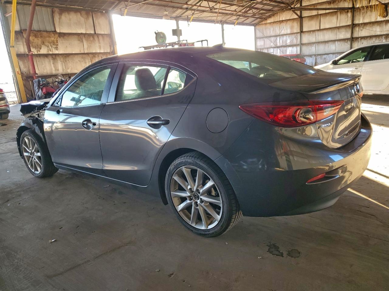 2017 MAZDA 3 TOURING photo 2