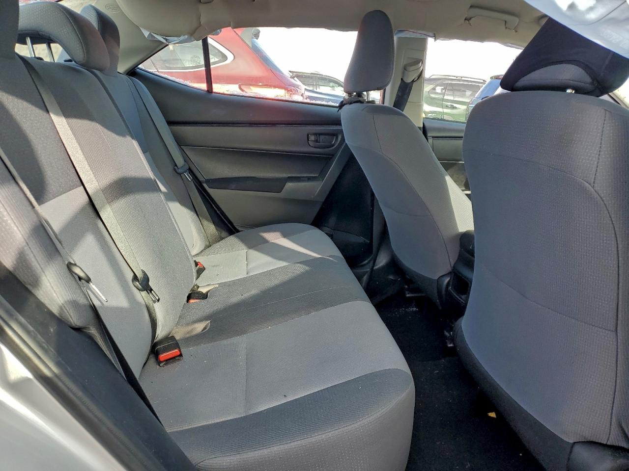 2019 TOYOTA COROLLA L photo 19