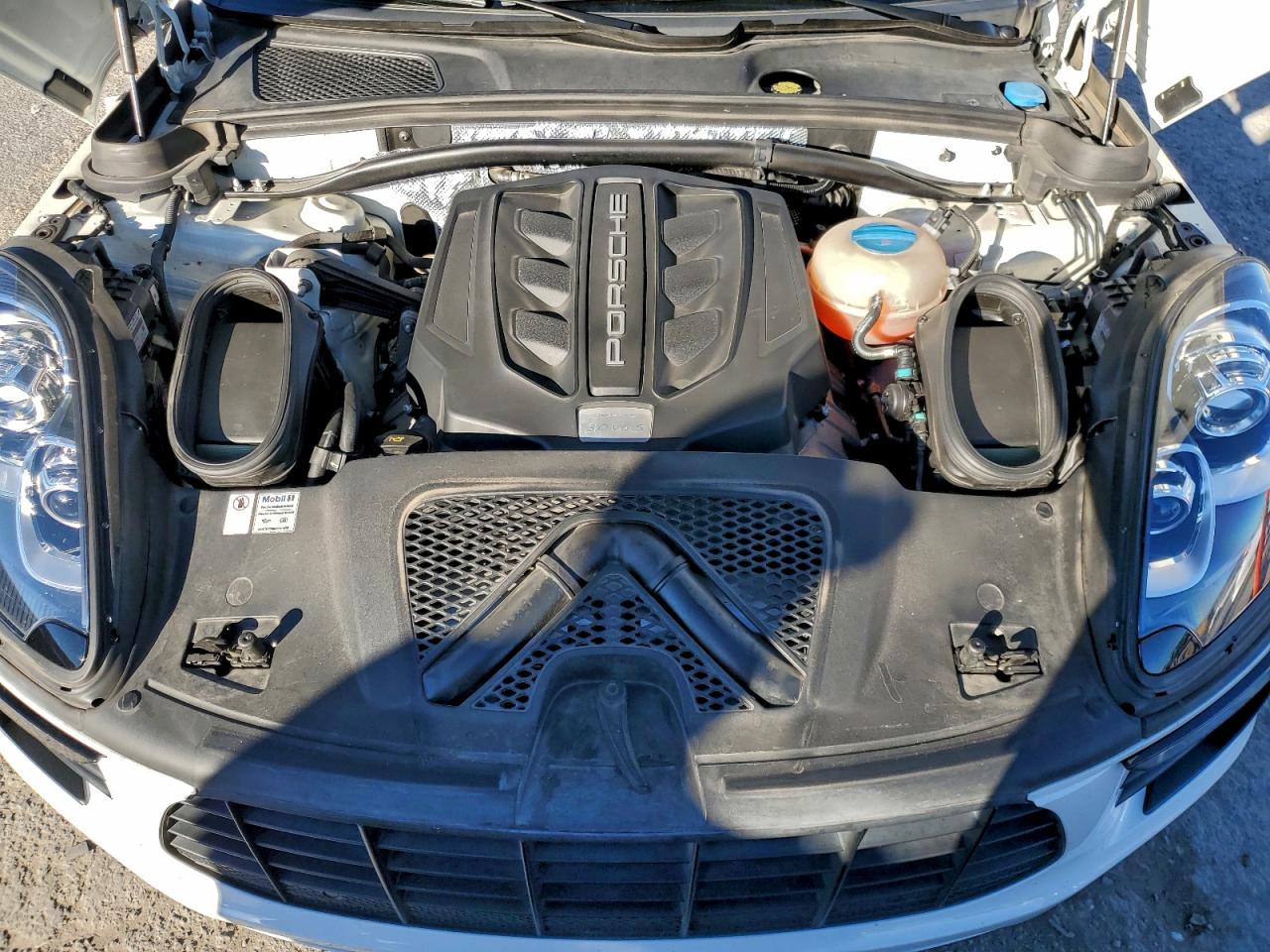 2018 PORSCHE MACAN S photo 11