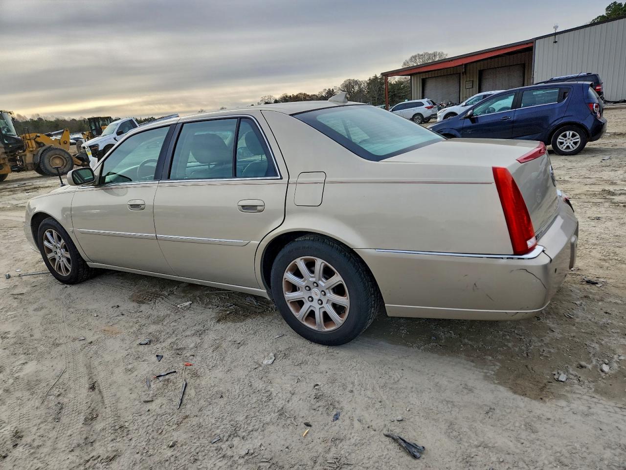 2009 CADILLAC DTS photo 2