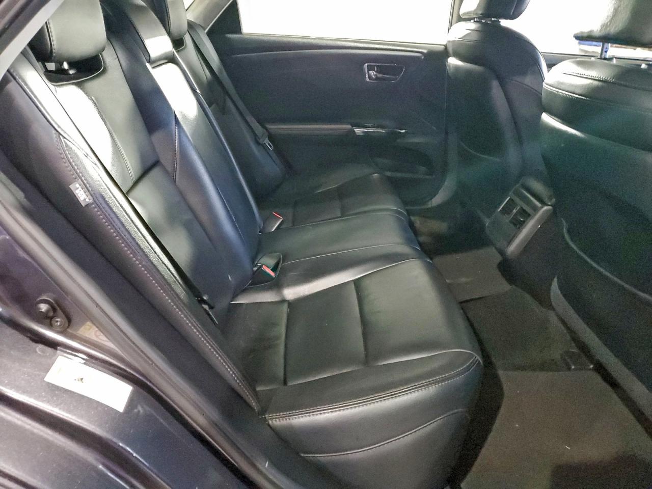 2016 TOYOTA AVALON XLE photo 10