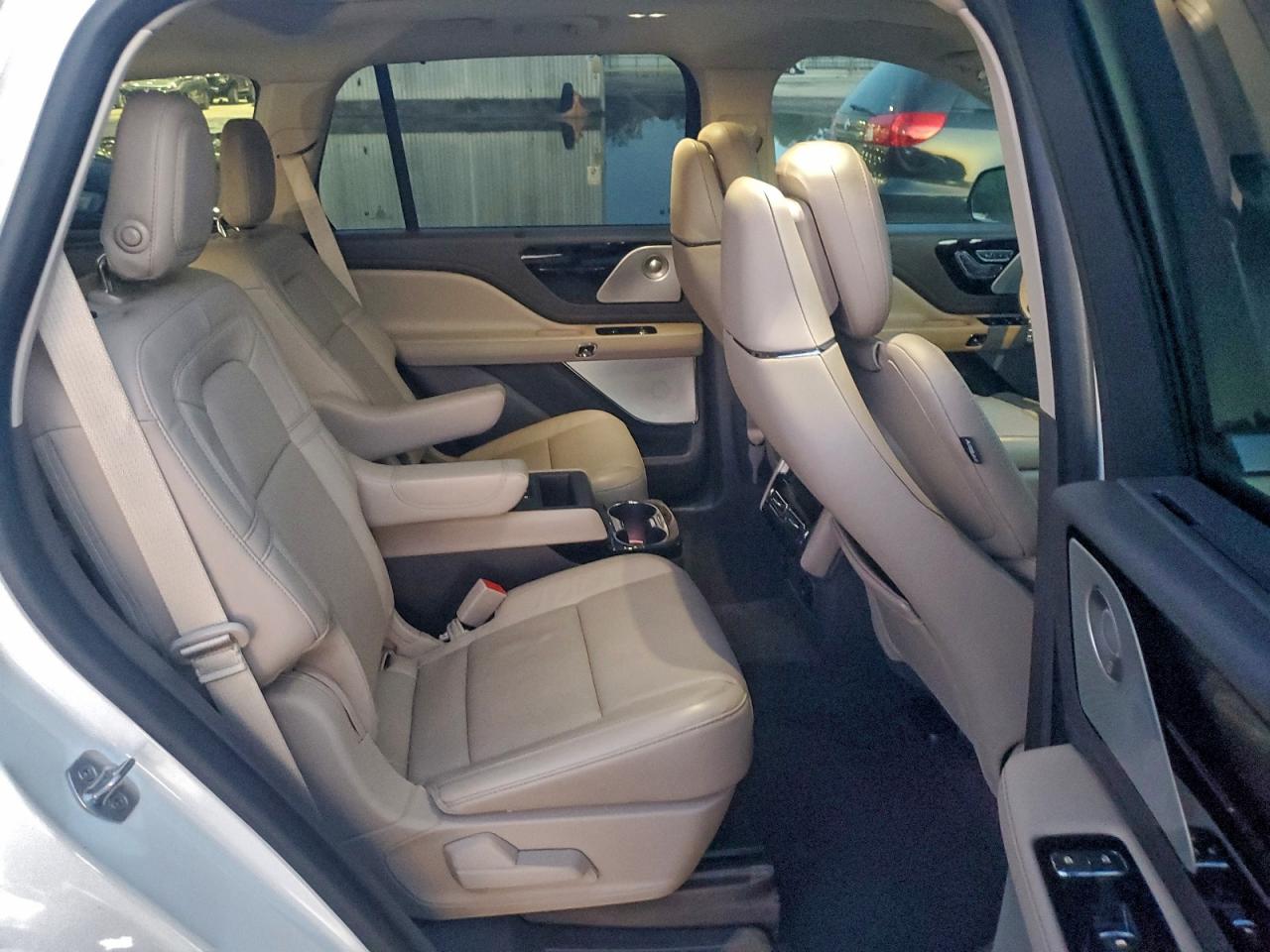2020 LINCOLN AVIATOR RESERVE photo 31