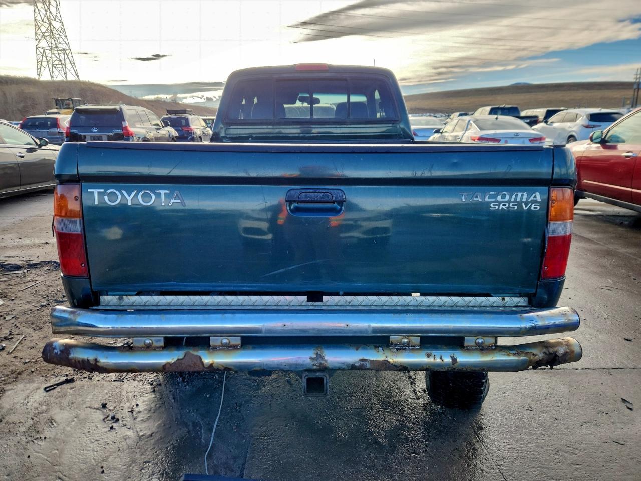 1999 TOYOTA TACOMA XTRACAB photo 11