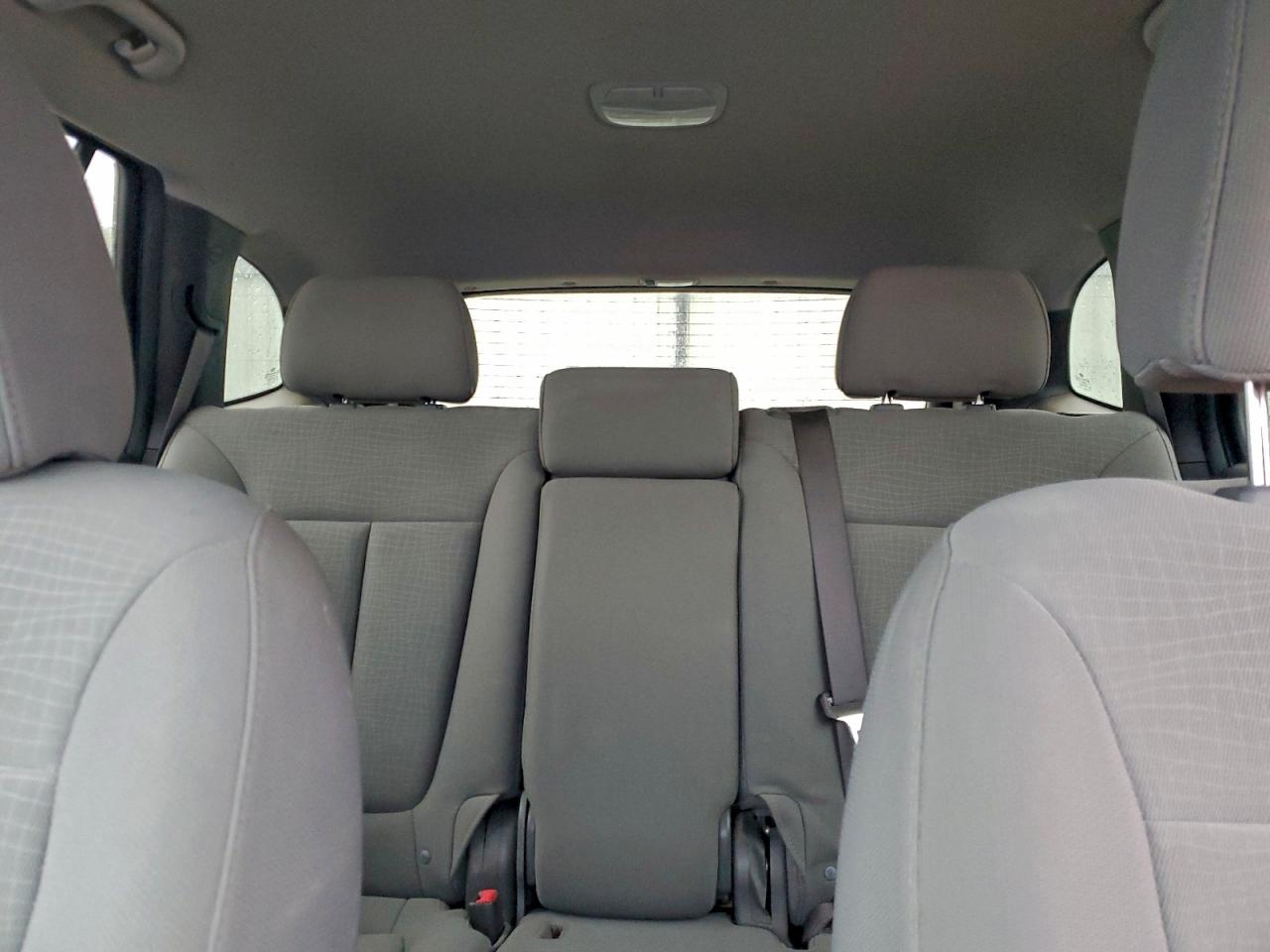 2010 HYUNDAI SANTA FE GLS photo 10