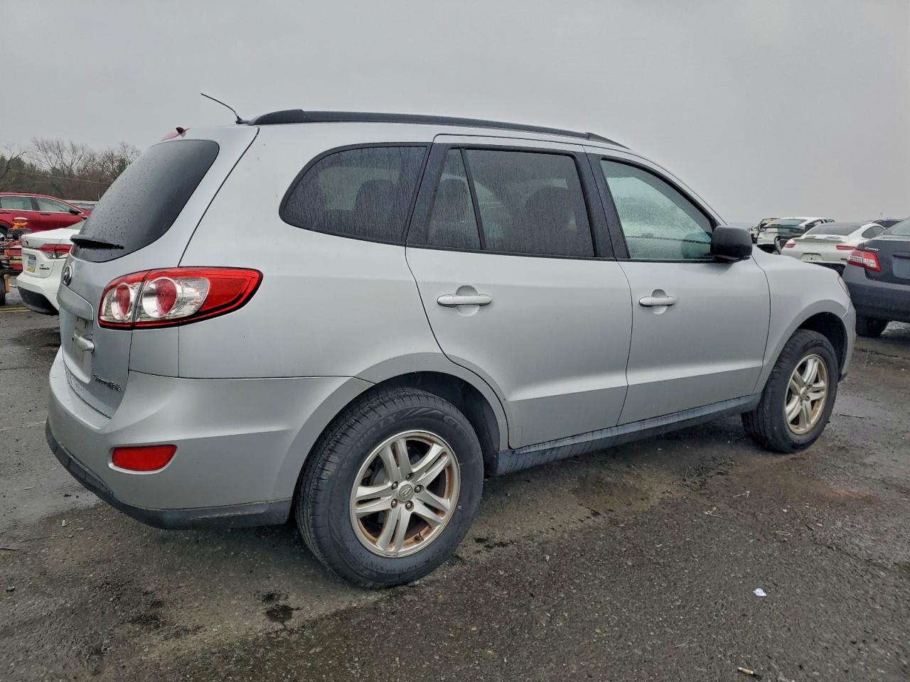 2010 HYUNDAI SANTA FE GLS photo 3