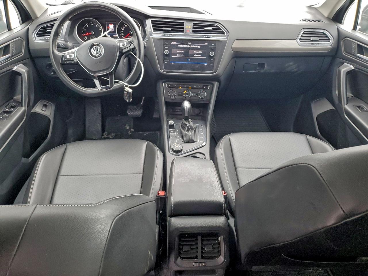 2021 VOLKSWAGEN TIGUAN SE photo 8