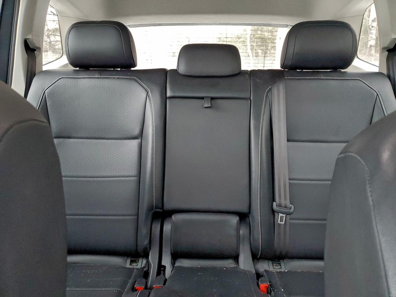 2021 VOLKSWAGEN TIGUAN SE photo 10