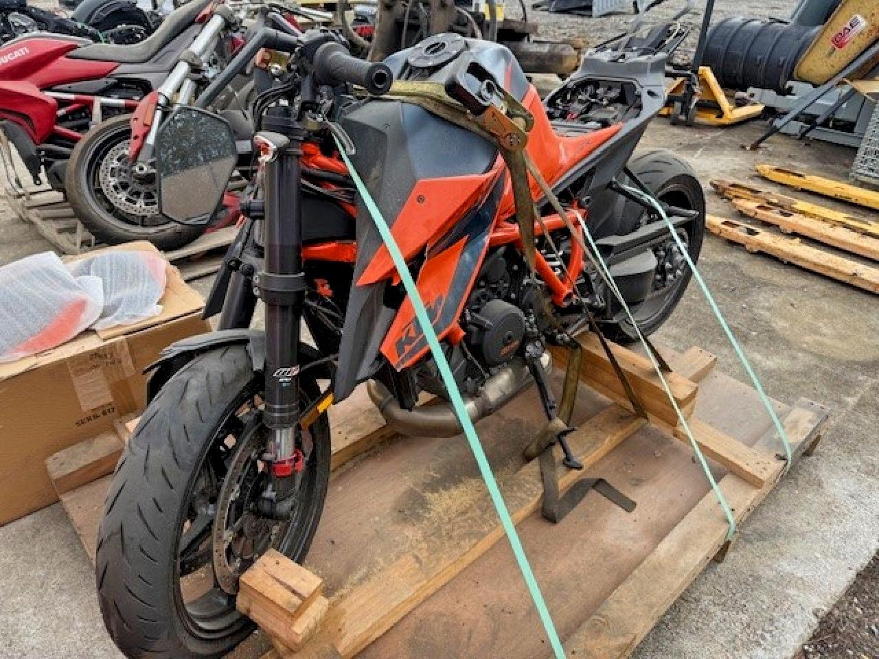 2020 KTM 1290 SUPER DUKE R photo 7