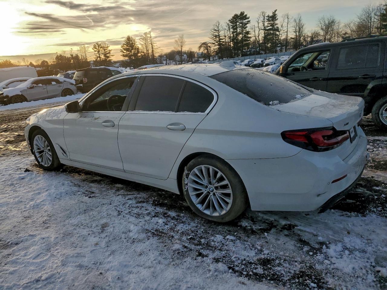 2023 BMW 530 XI photo 4