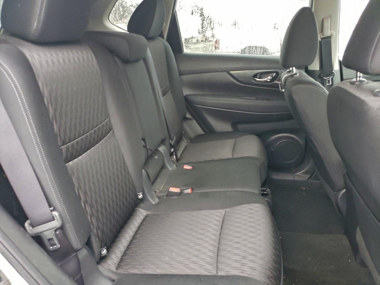 2018 NISSAN ROGUE S photo 21