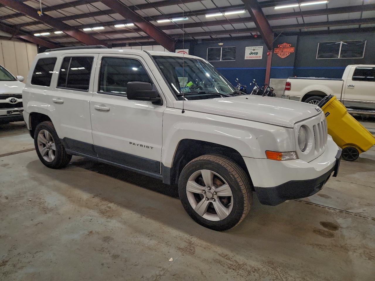 2012 JEEP PATRIOT LATITUDE photo 7