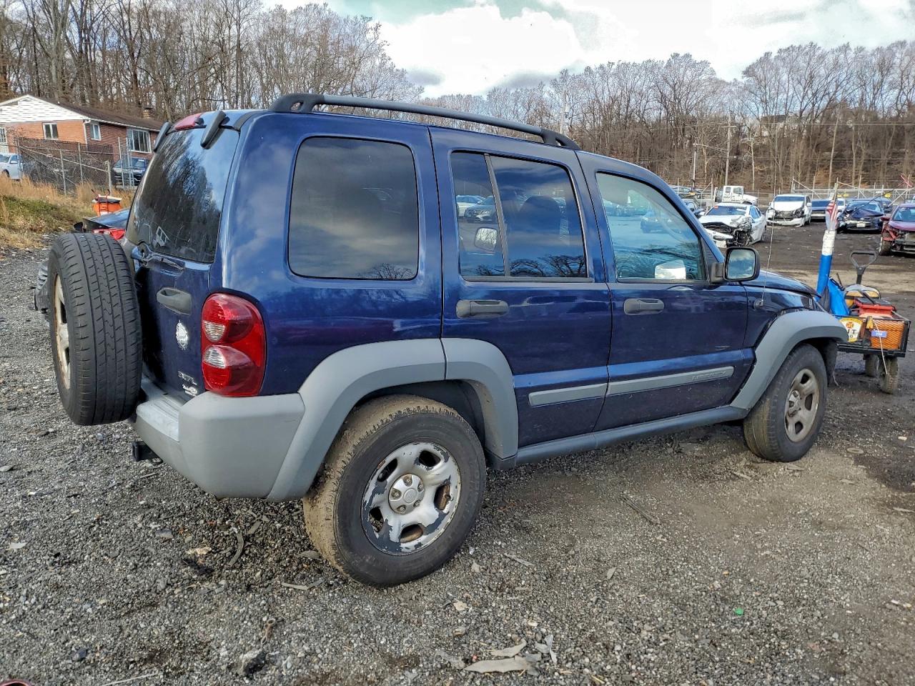 2005 JEEP LIBERTY SPORT photo 3
