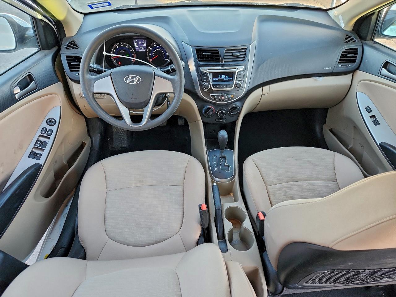 2016 HYUNDAI ACCENT SE photo 8