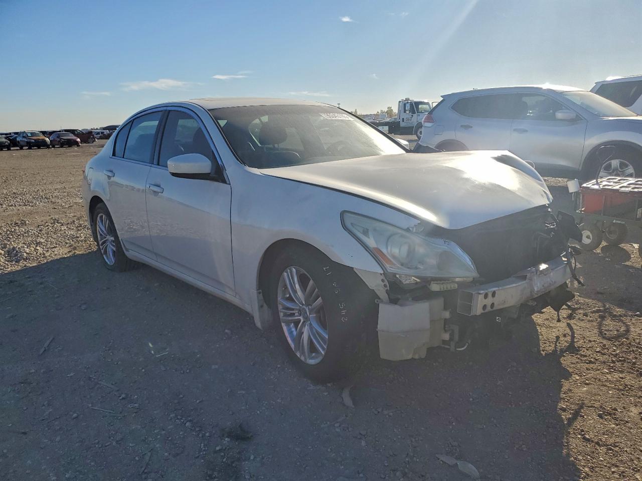 2013 INFINITI G37 BASE photo 4