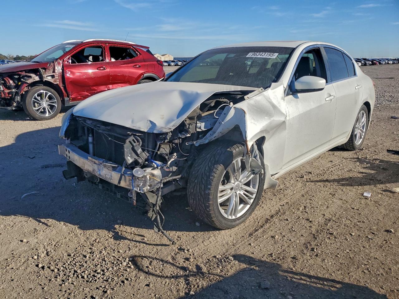2013 INFINITI G37