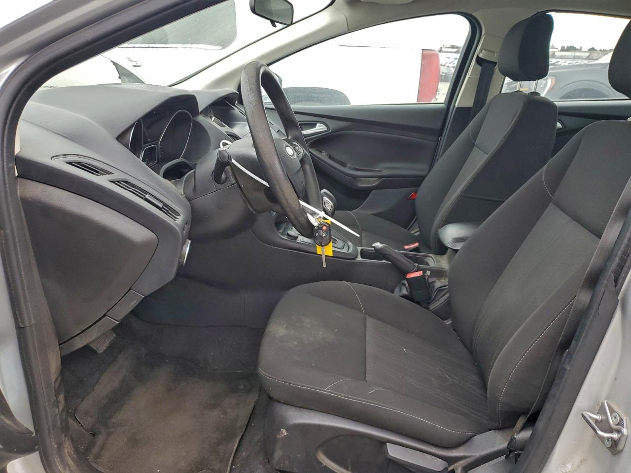 2018 FORD FOCUS SE photo 7