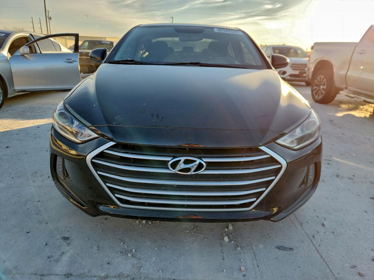 2018 HYUNDAI ELANTRA SEL photo 13