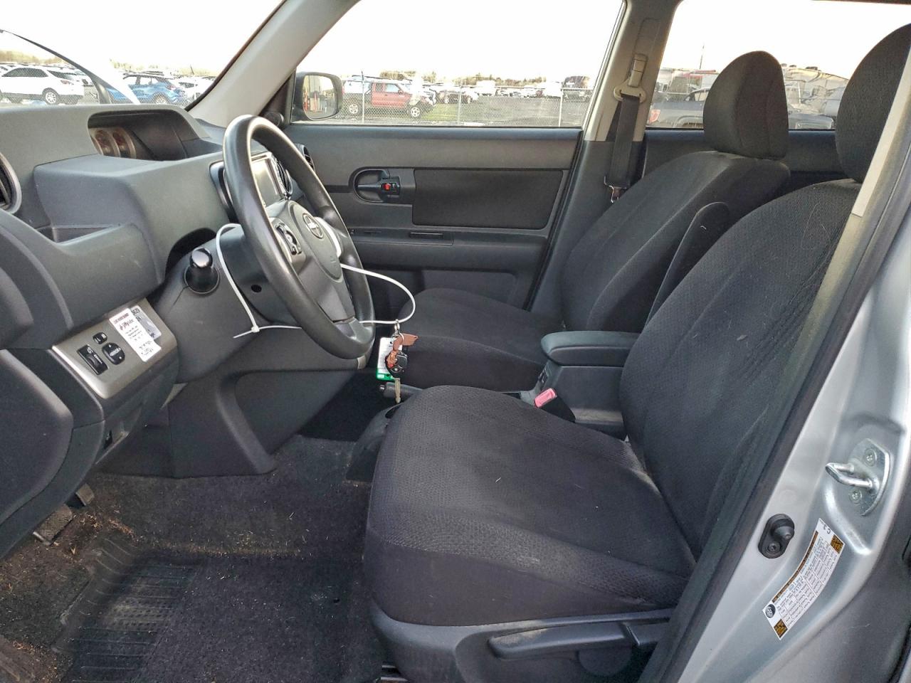 2008 TOYOTA SCION XB photo 7