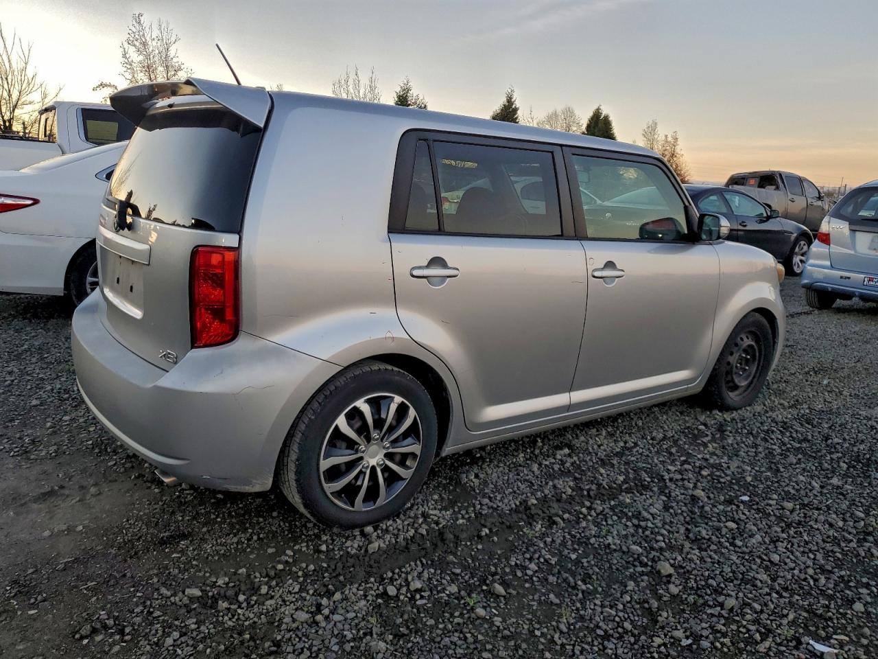 2008 TOYOTA SCION XB photo 3