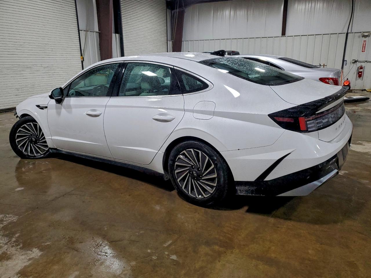 2024 HYUNDAI SONATA HYBRID photo 2