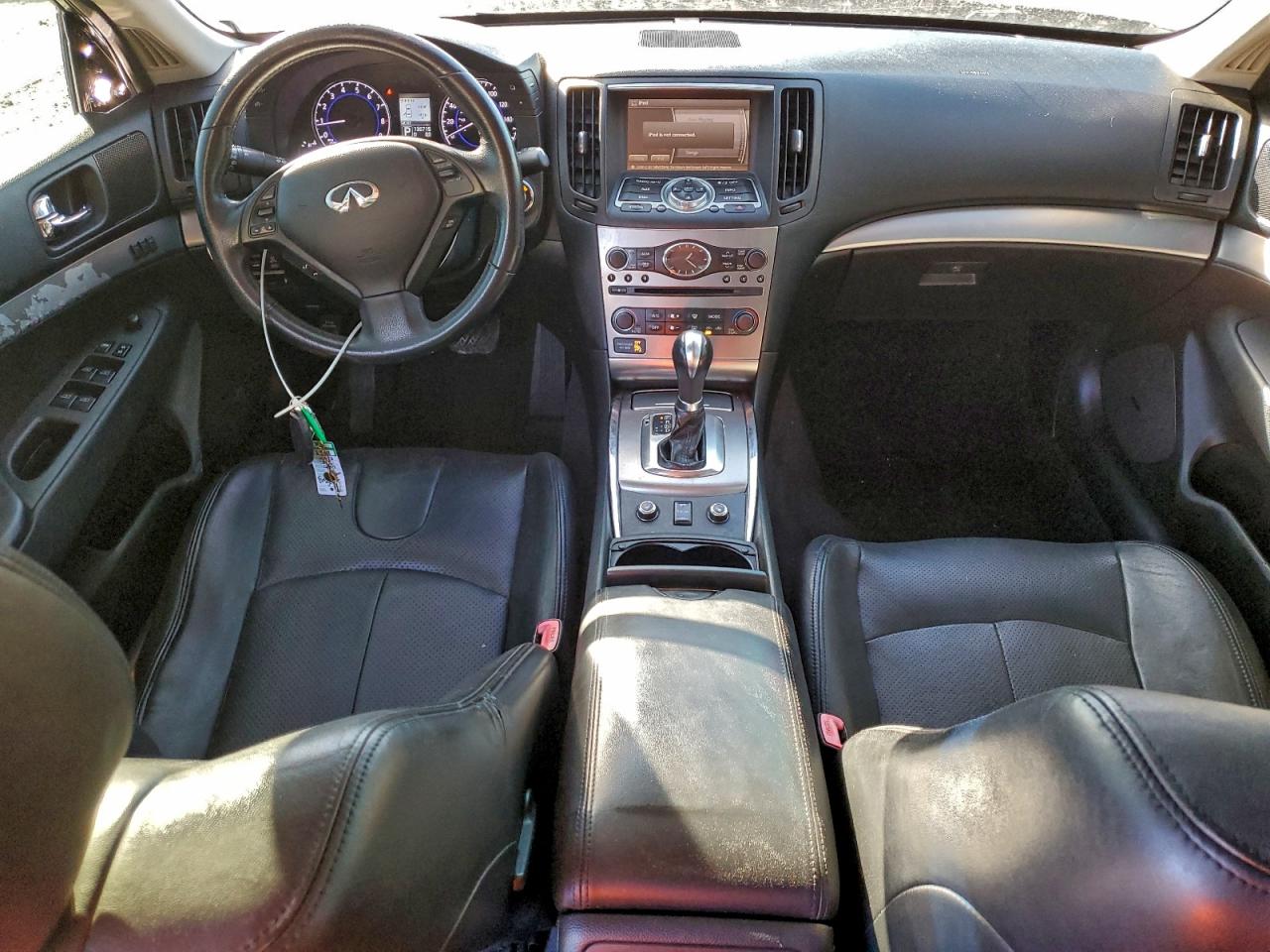 2013 INFINITI G37 photo 8