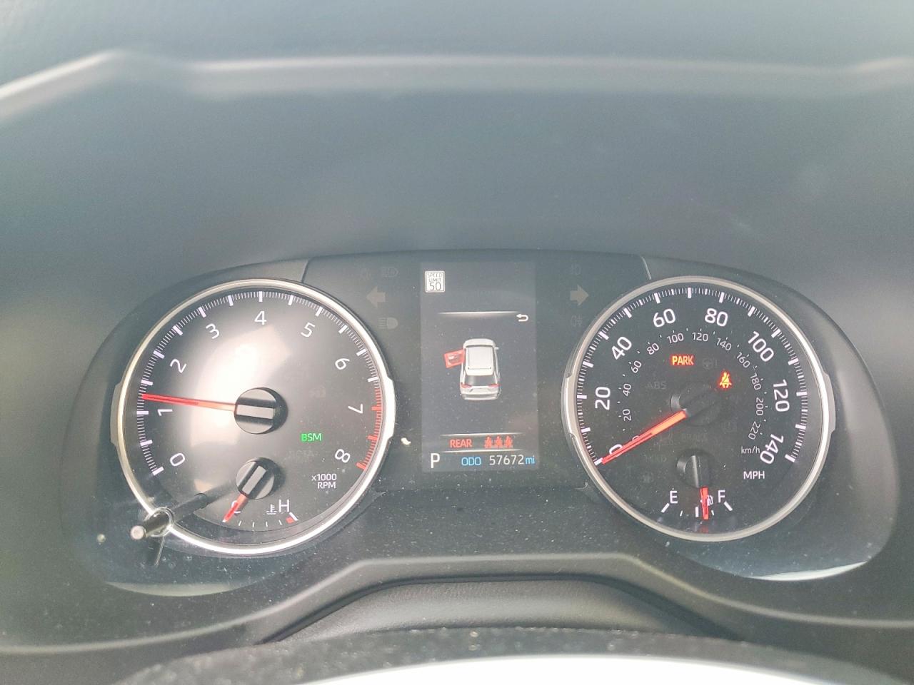 2022 TOYOTA RAV4 XLE photo 9