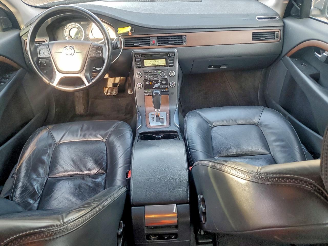 2011 VOLVO XC70 3.2 photo 8