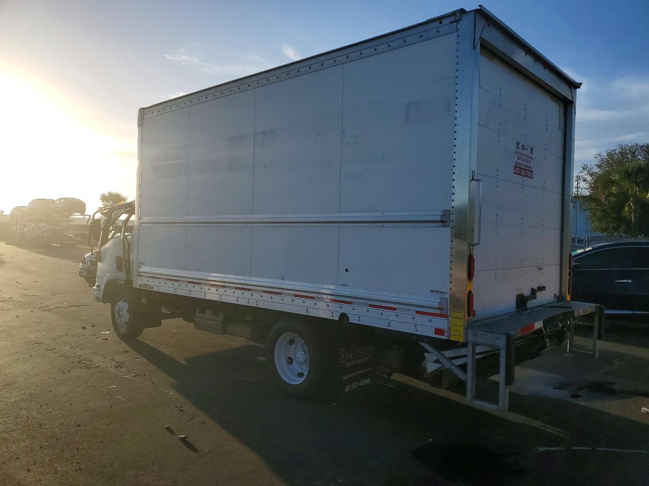 2021 ISUZU NPR BOX TRUCK photo 2