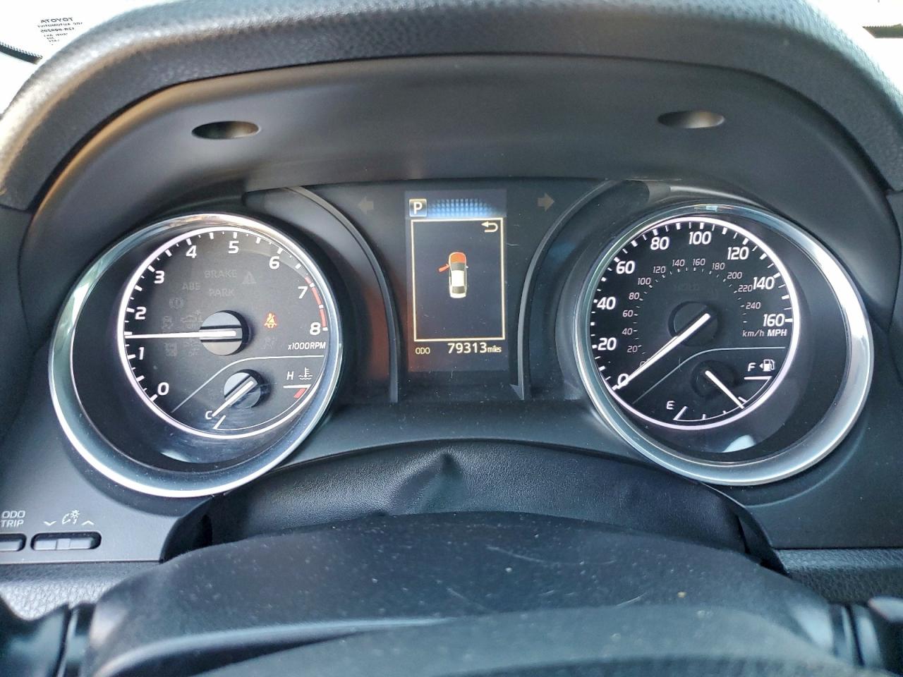2019 TOYOTA CAMRY L photo 9