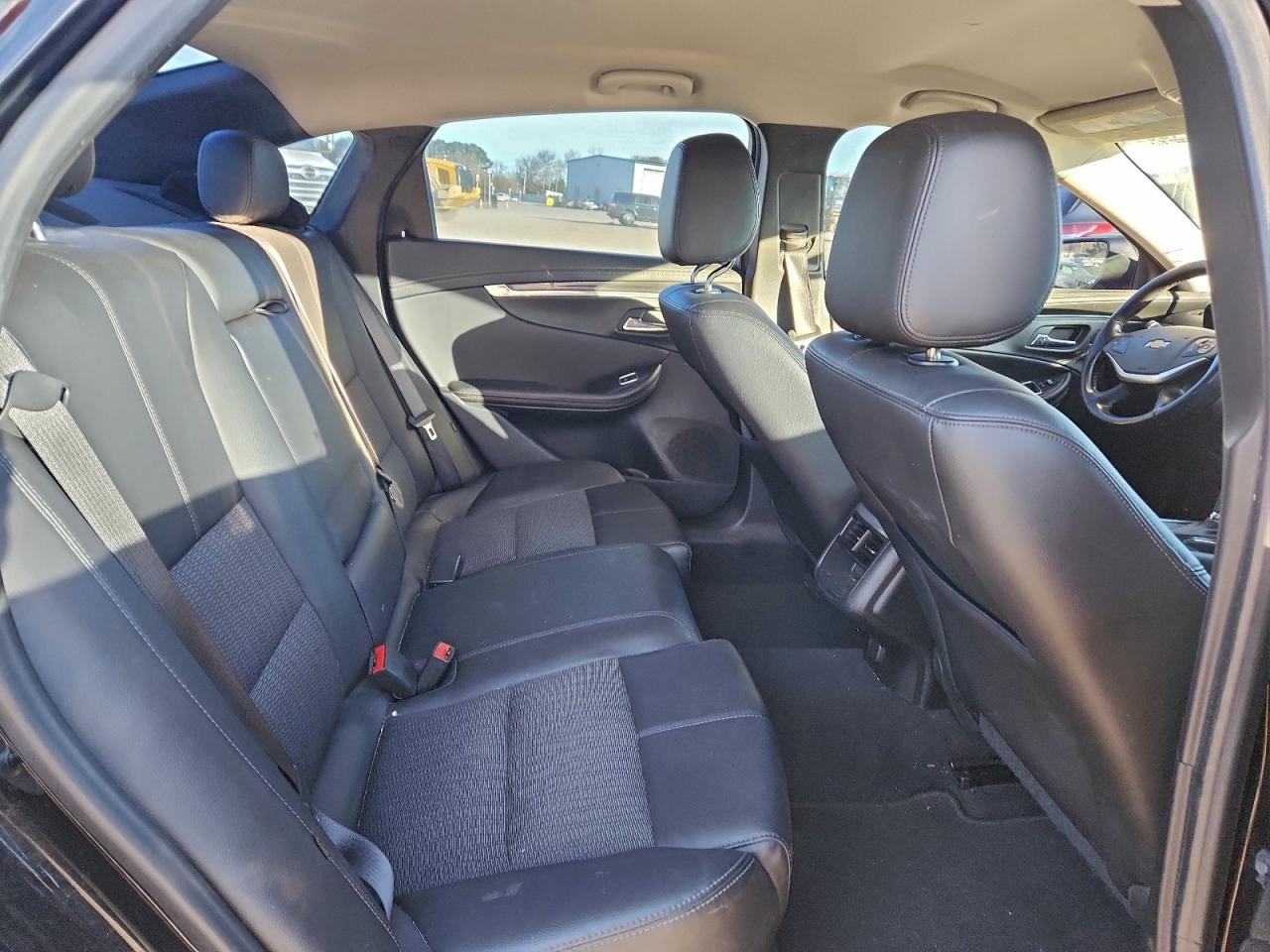 2018 CHEVROLET IMPALA LT photo 10
