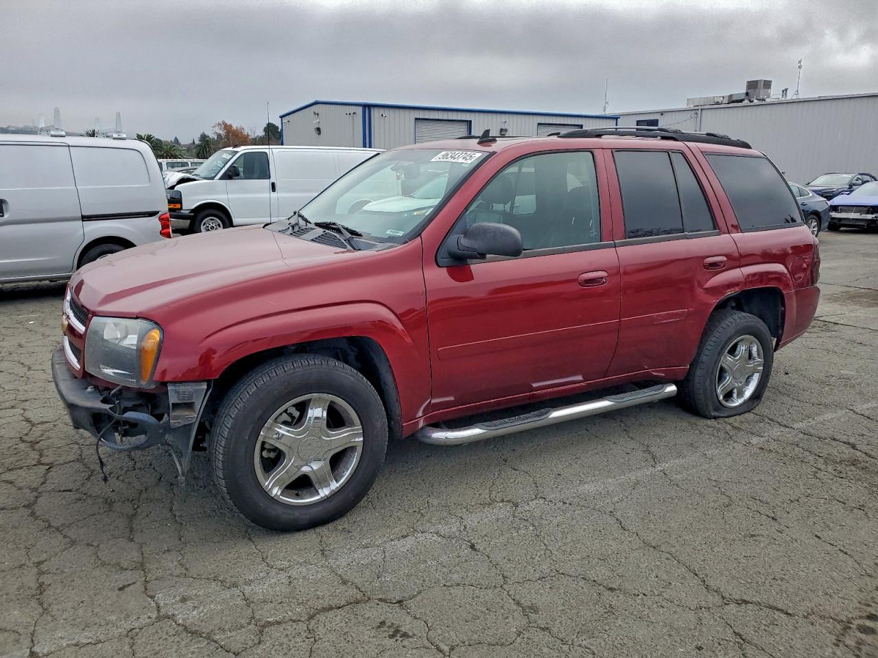 2006 CHEVROLET TRAILBLAZER LS — FRONT END damage — photo 1