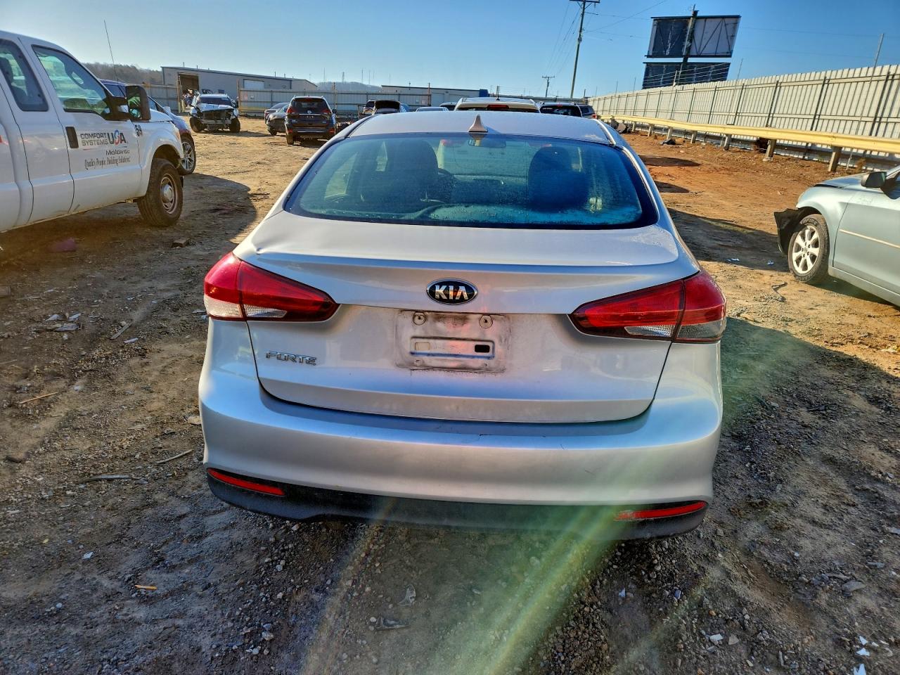 2017 KIA FORTE LX photo 6