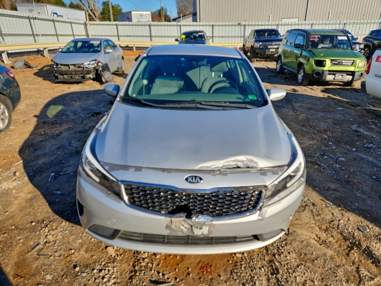2017 KIA FORTE LX photo 5