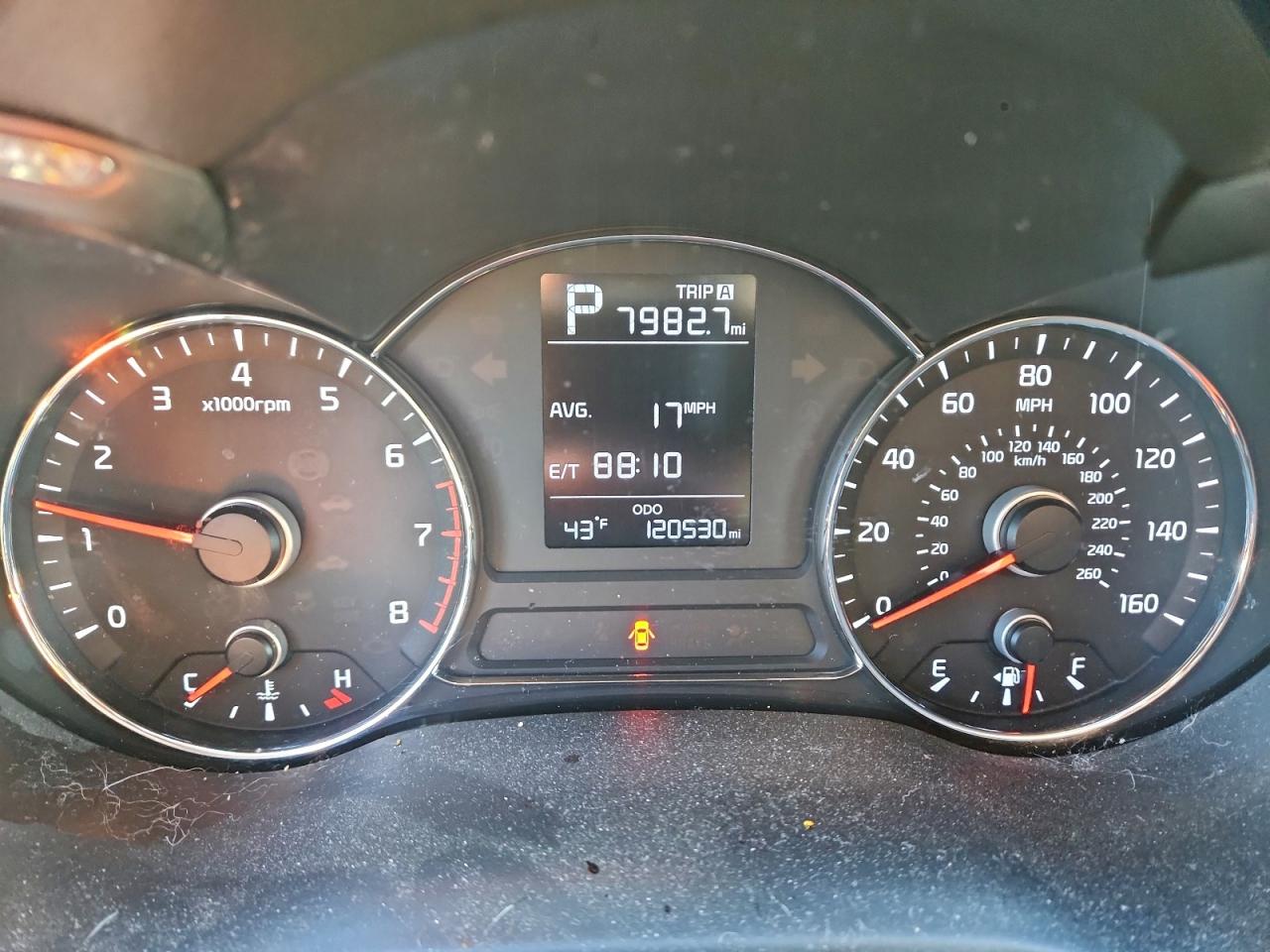 2017 KIA FORTE LX photo 9