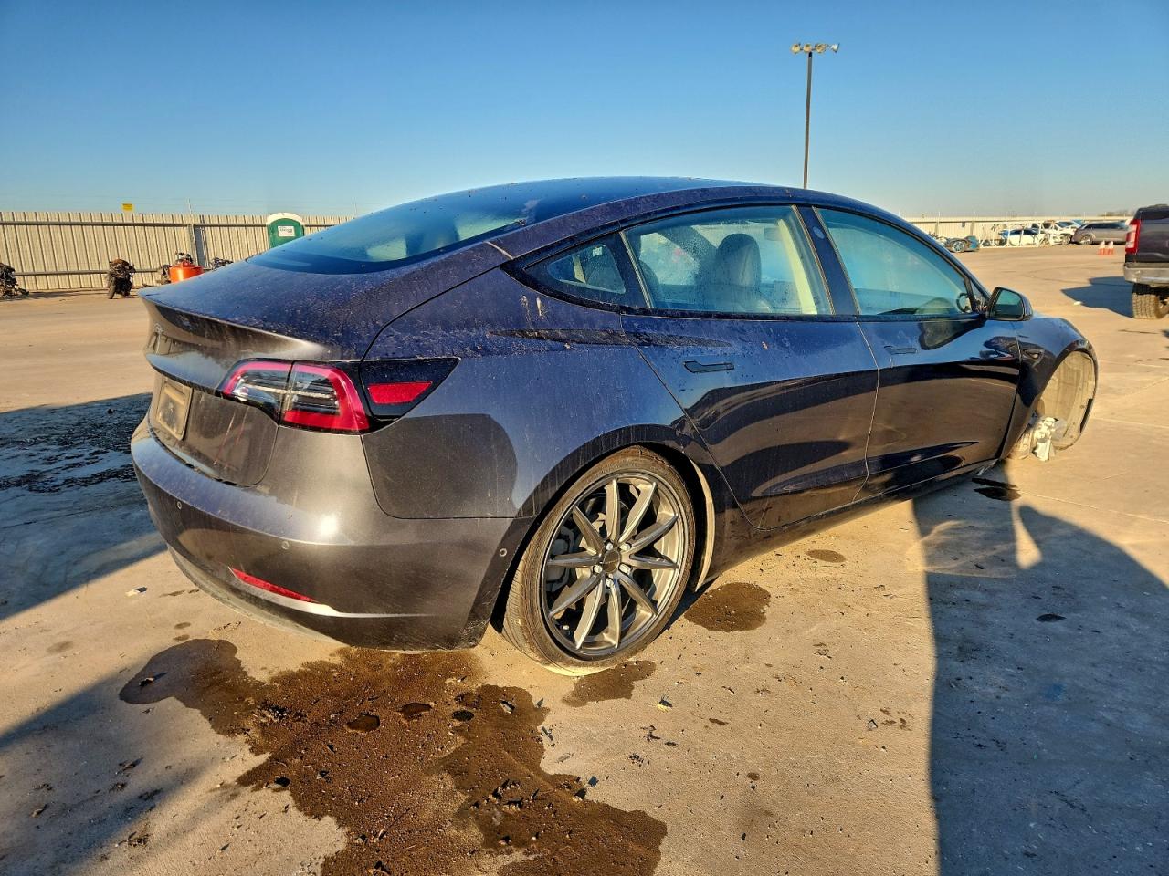 2022 TESLA MODEL 3 photo 3