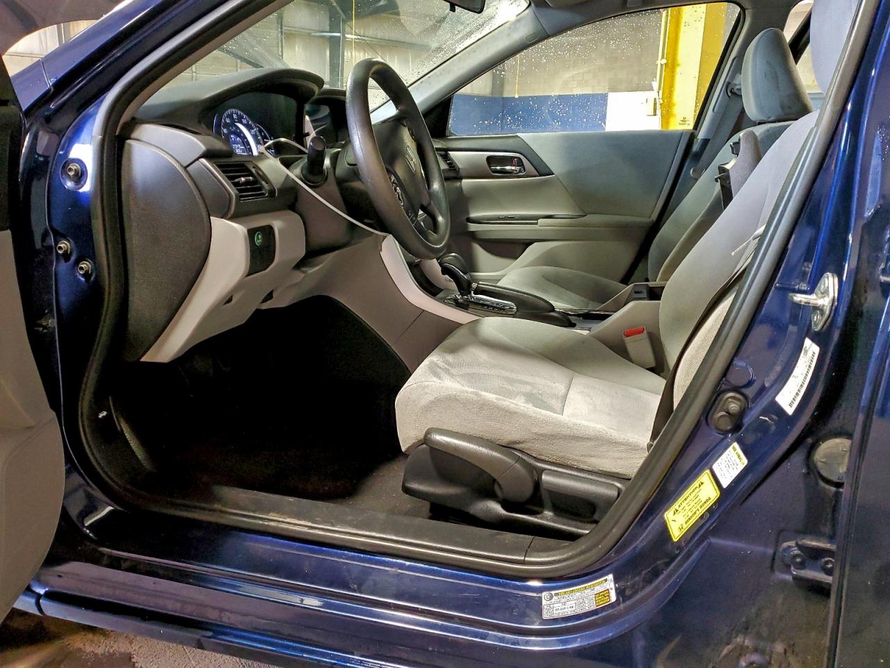 2013 HONDA ACCORD LX photo 7
