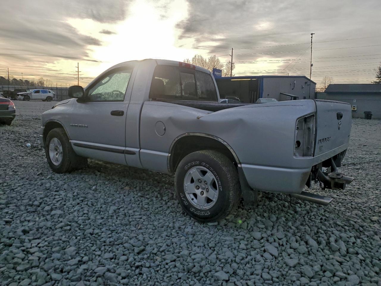 2004 DODGE RAM 1500 ST photo 2