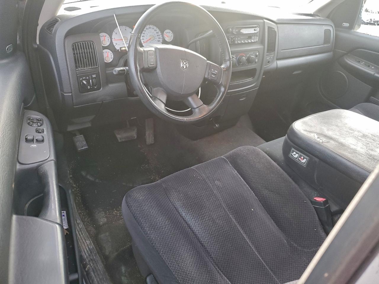 2004 DODGE RAM 1500 ST photo 8