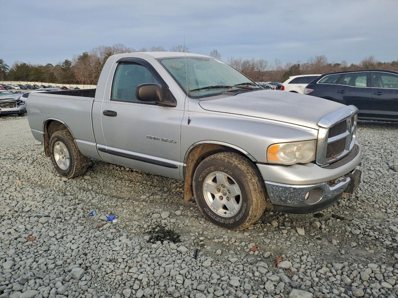 2004 DODGE RAM 1500 ST photo 4