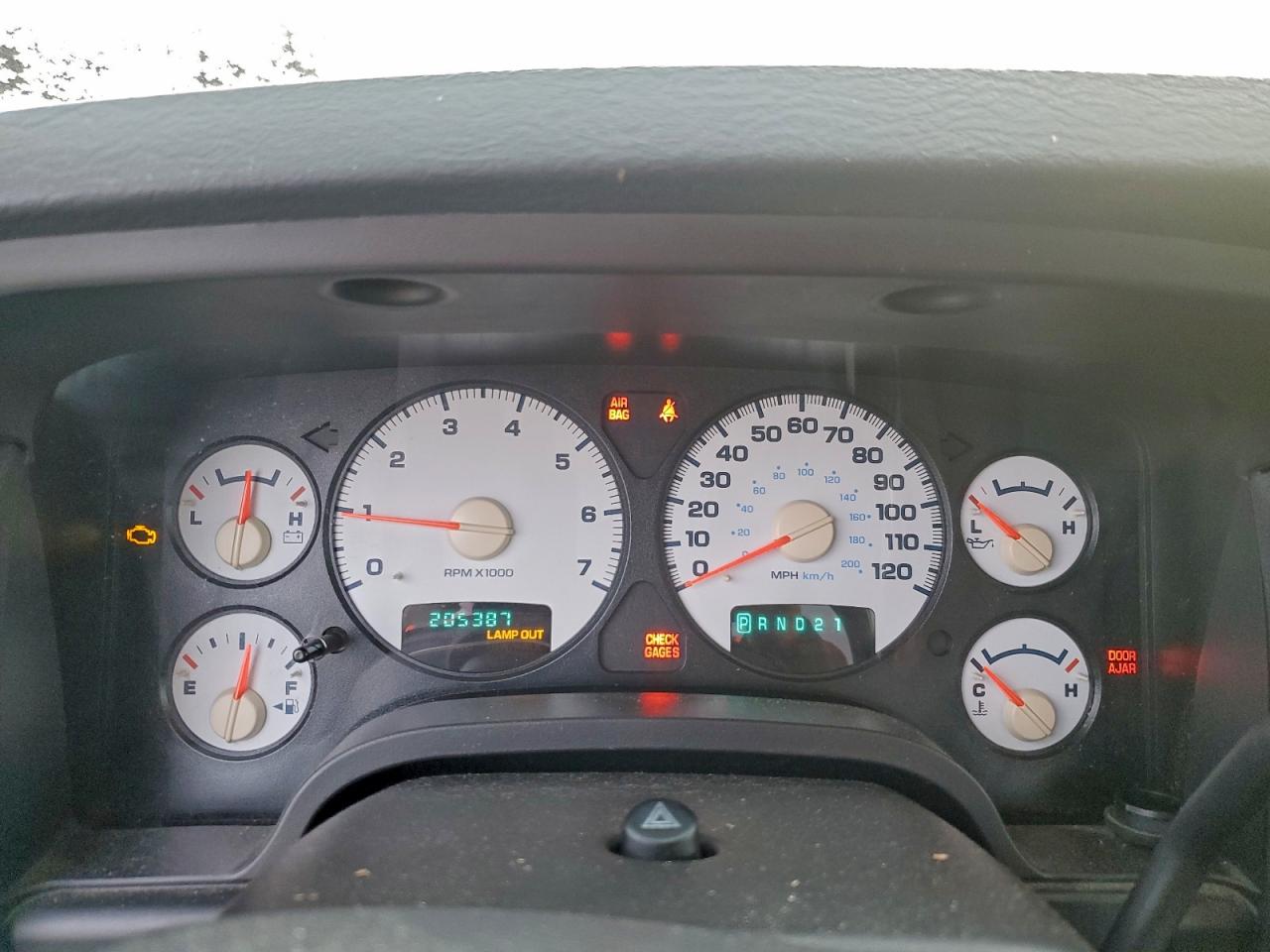 2004 DODGE RAM 1500 ST photo 9
