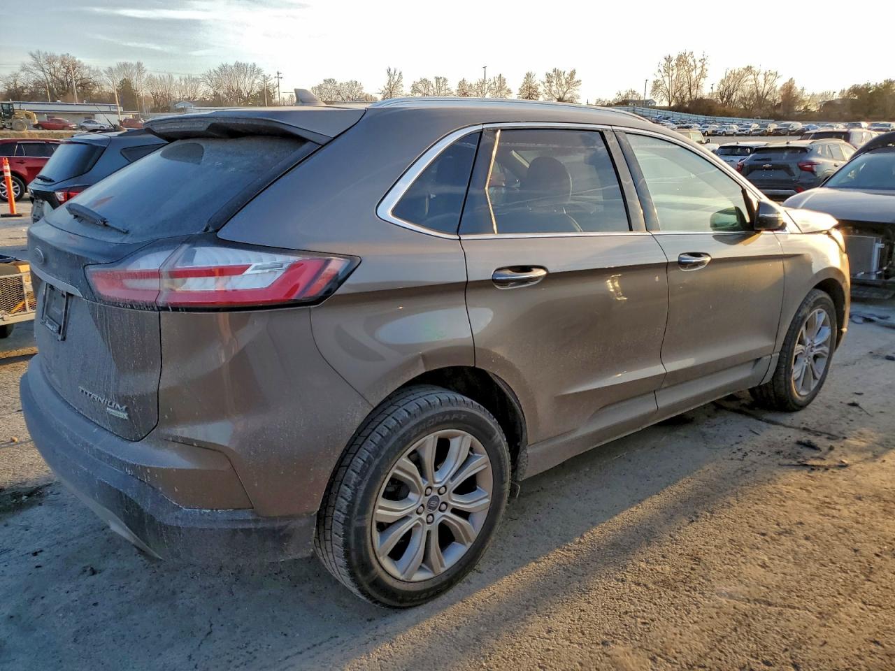 2019 FORD EDGE TITANIUM photo 3
