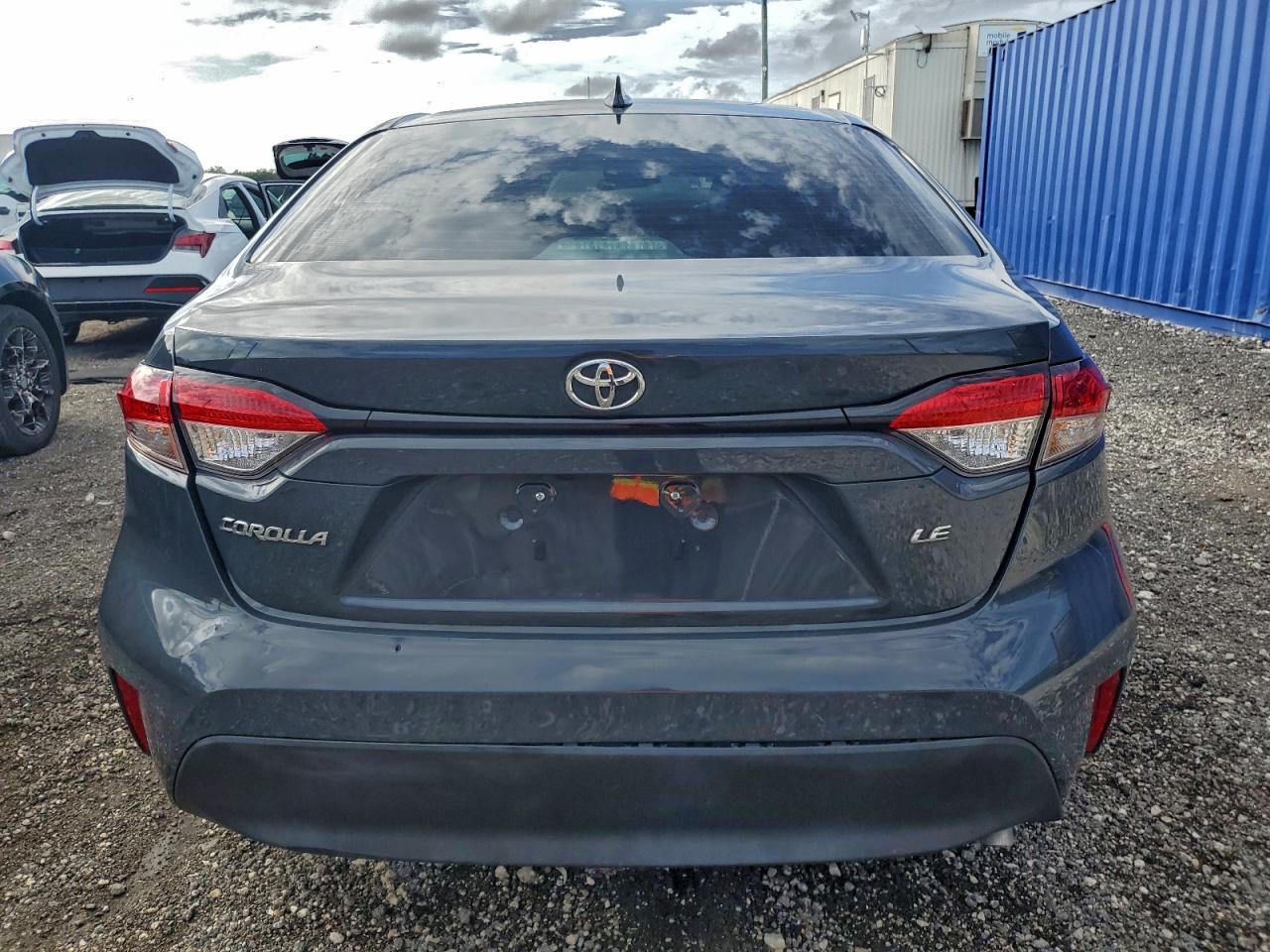 2023 TOYOTA COROLLA LE photo 6