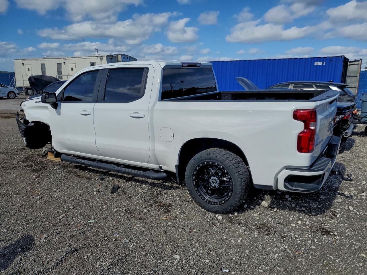 2021 CHEVROLET SILVERADO C1500 RST photo 2