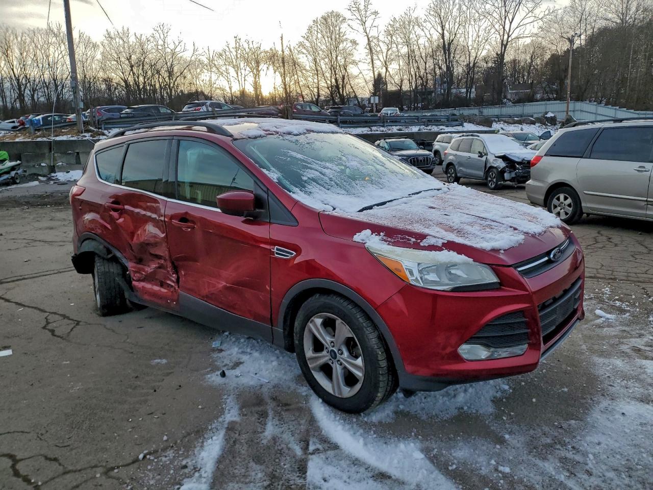 2014 FORD ESCAPE SE photo 4