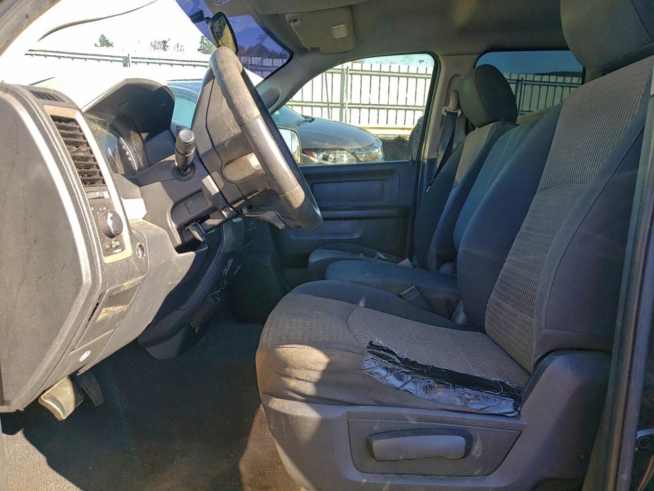 2010 DODGE RAM 1500 photo 13
