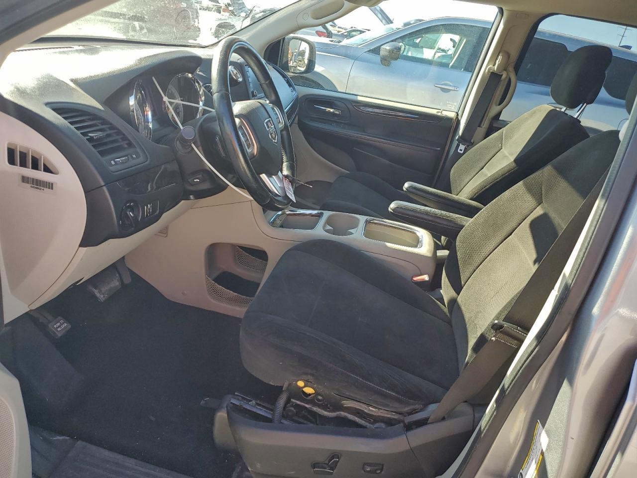 2013 DODGE GRAND CARAVAN SXT photo 13