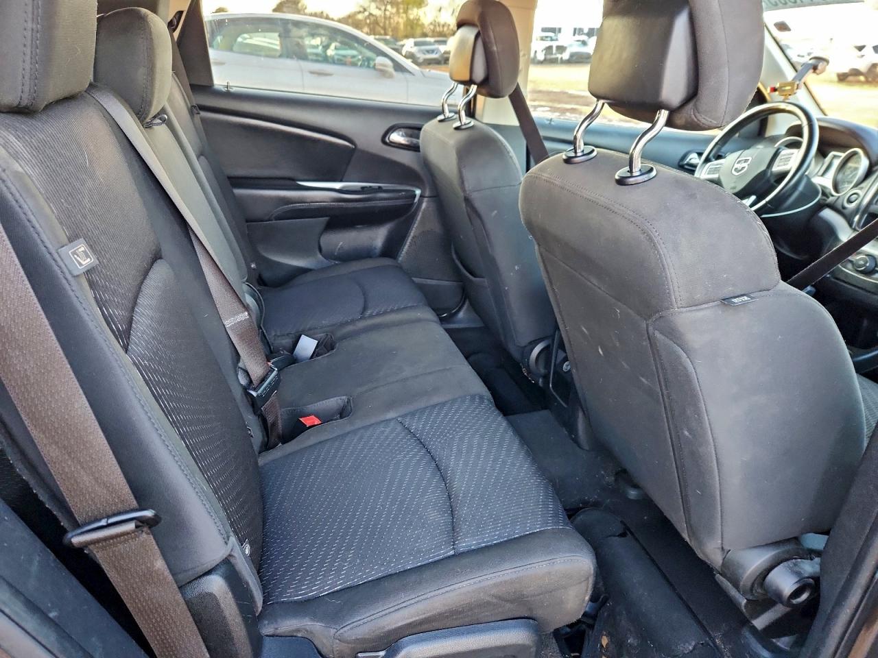 2018 DODGE JOURNEY SE photo 11